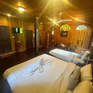 Khounphet Guusethous Luangprabang Luang Prabang